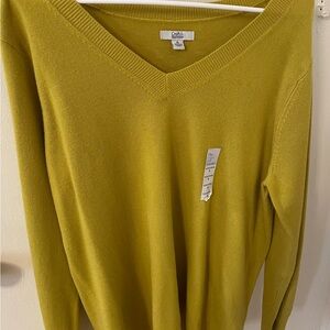Croft & Barrow Women's Mustard V-Neck Sweater - Size XL